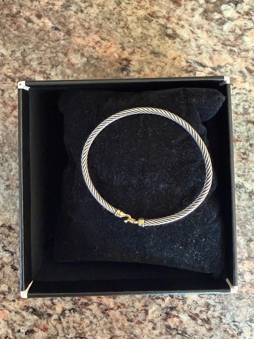 Two tone David Yurman cable bracelet. 2.6 mm. Size small. - Picture 2 of 3